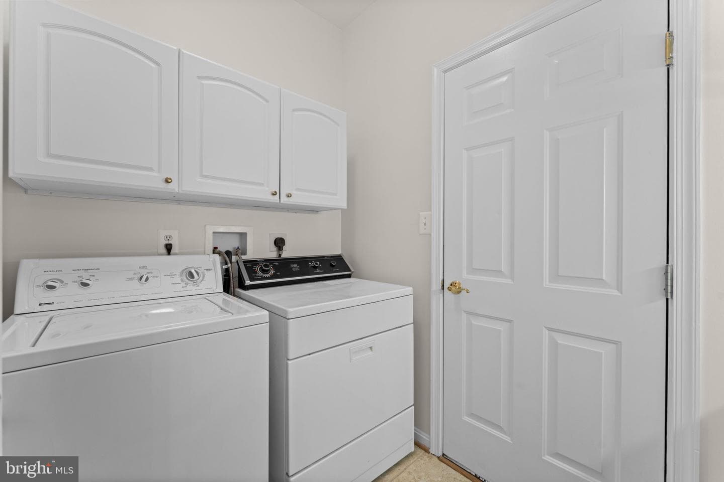 6922 Walnut Hill Drive photo 13