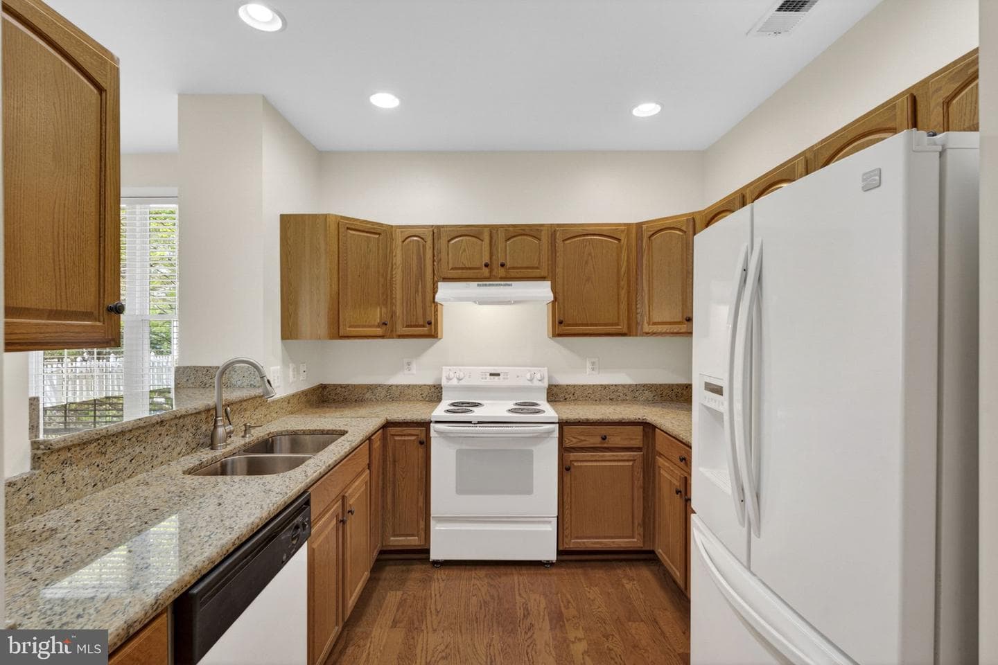 6922 Walnut Hill Drive photo 21