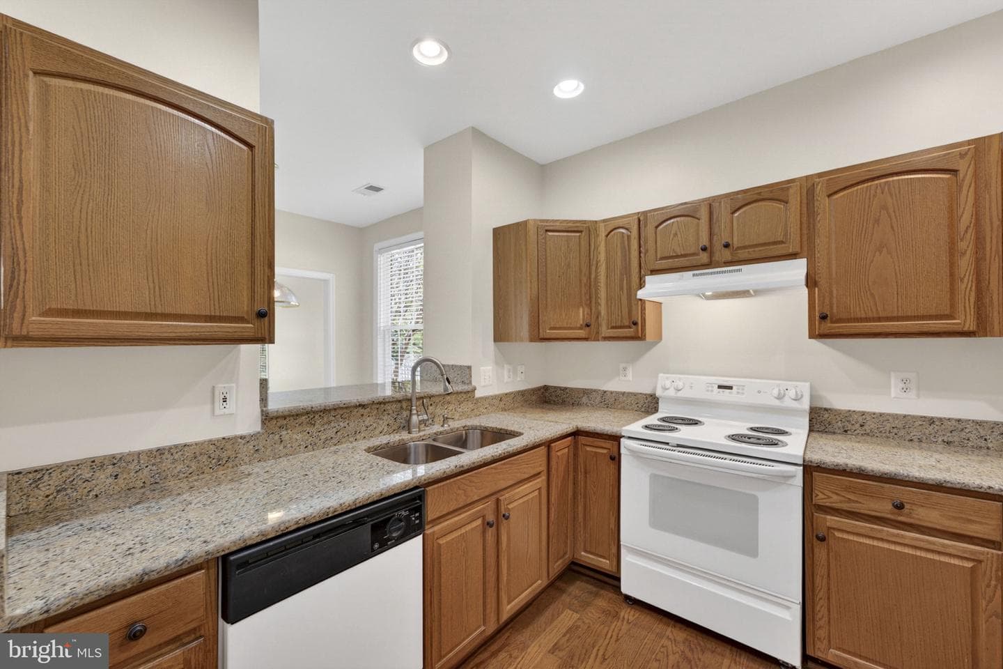 6922 Walnut Hill Drive photo 22