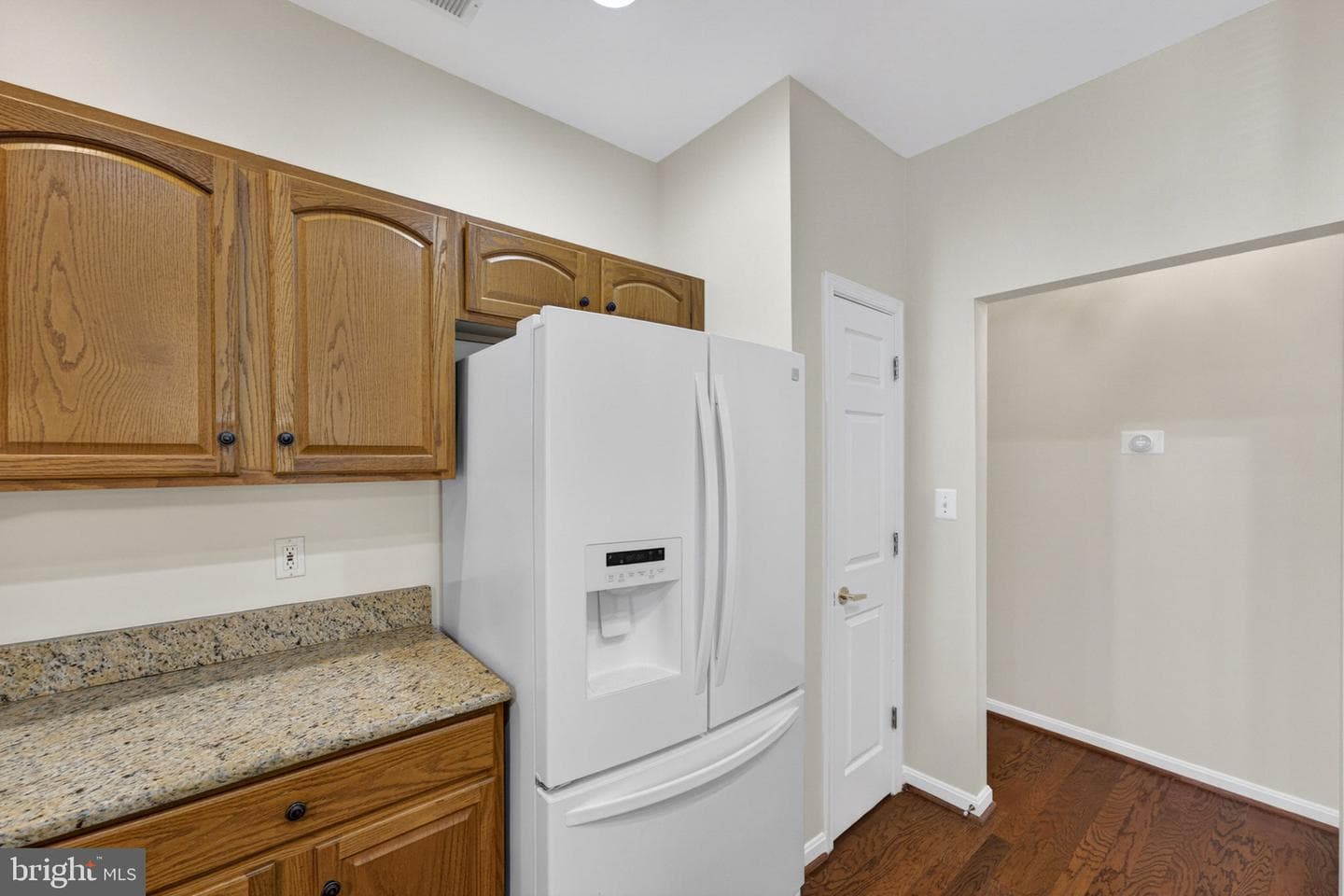 6922 Walnut Hill Drive photo 23