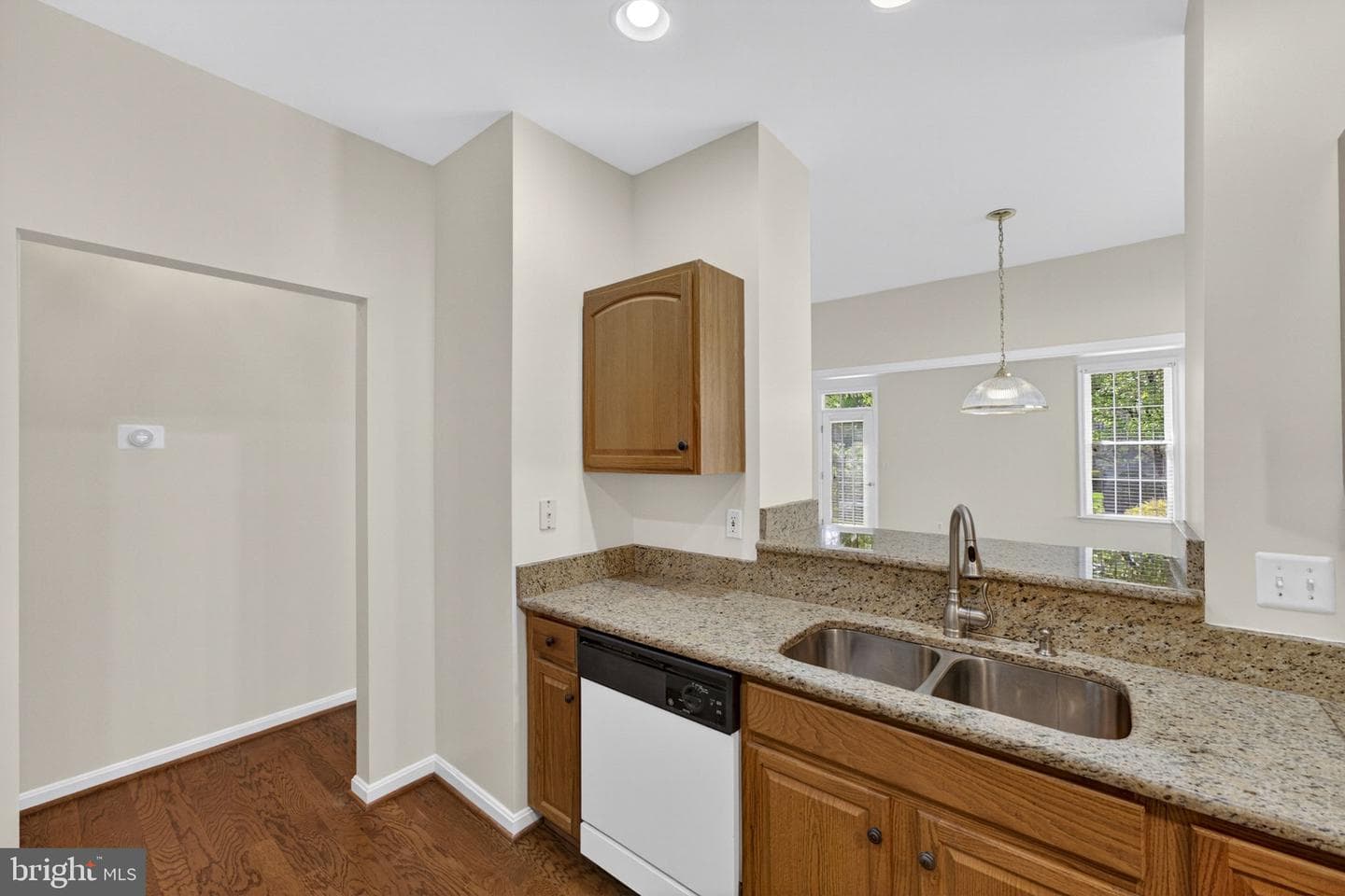6922 Walnut Hill Drive photo 24