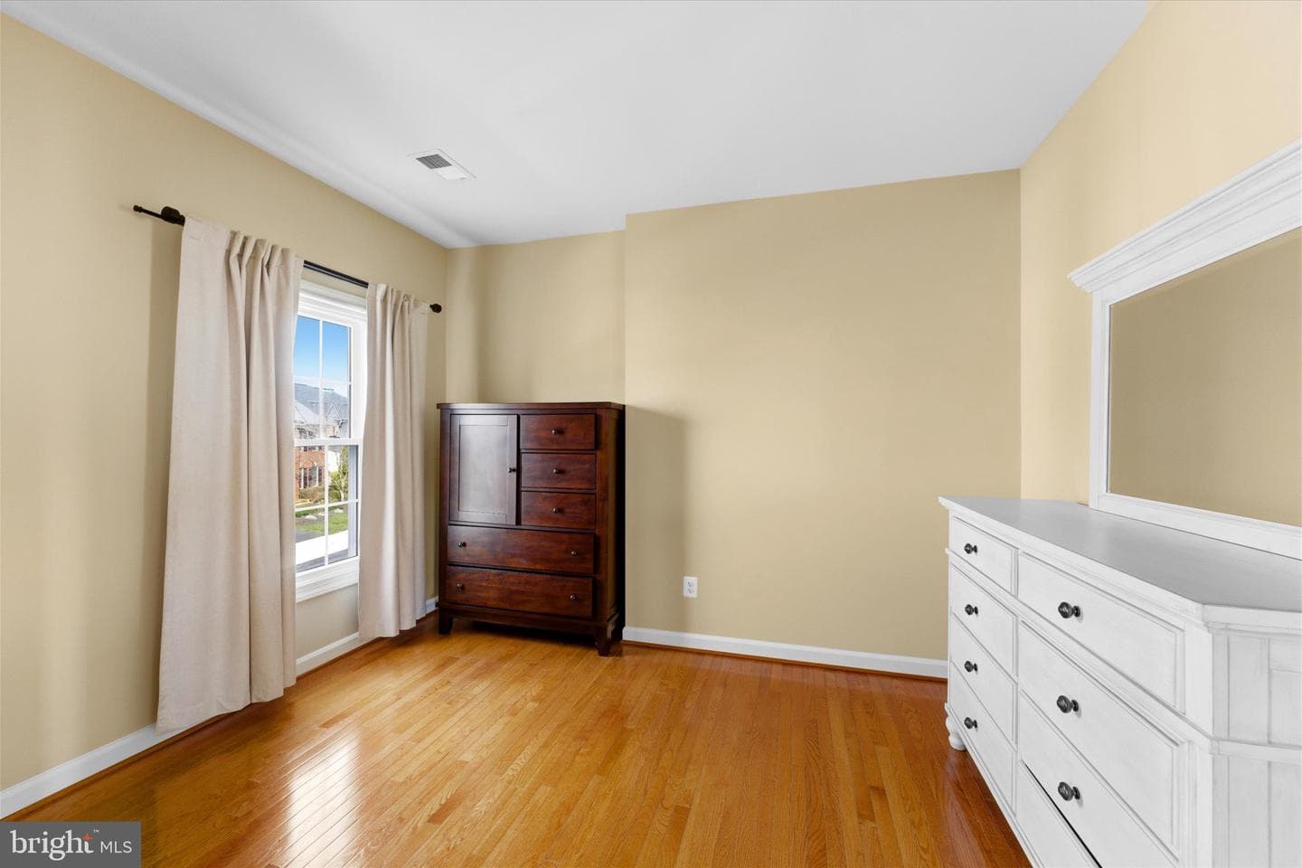 6070 Erinblair Loop photo 25