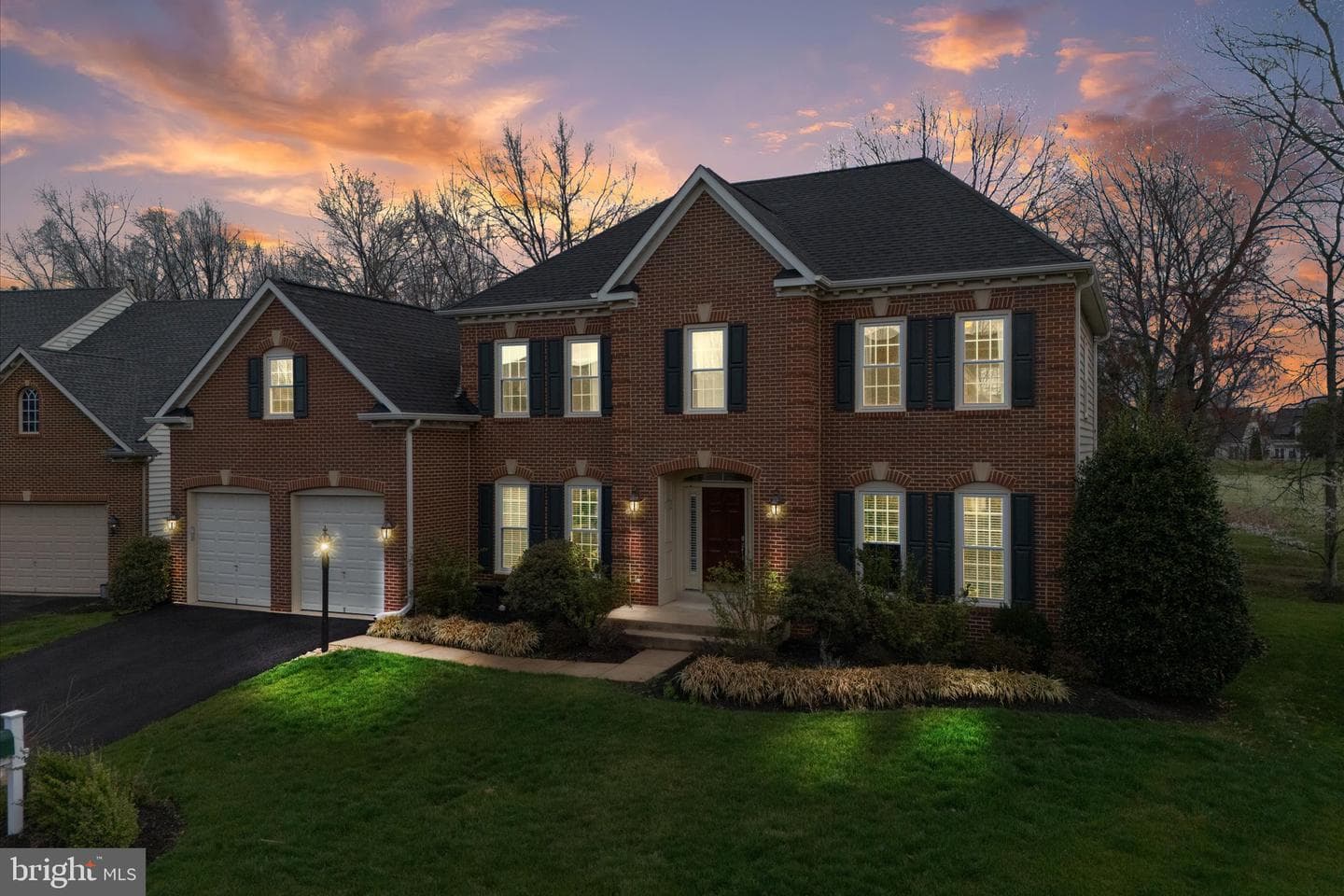 6070 Erinblair Loop photo 48