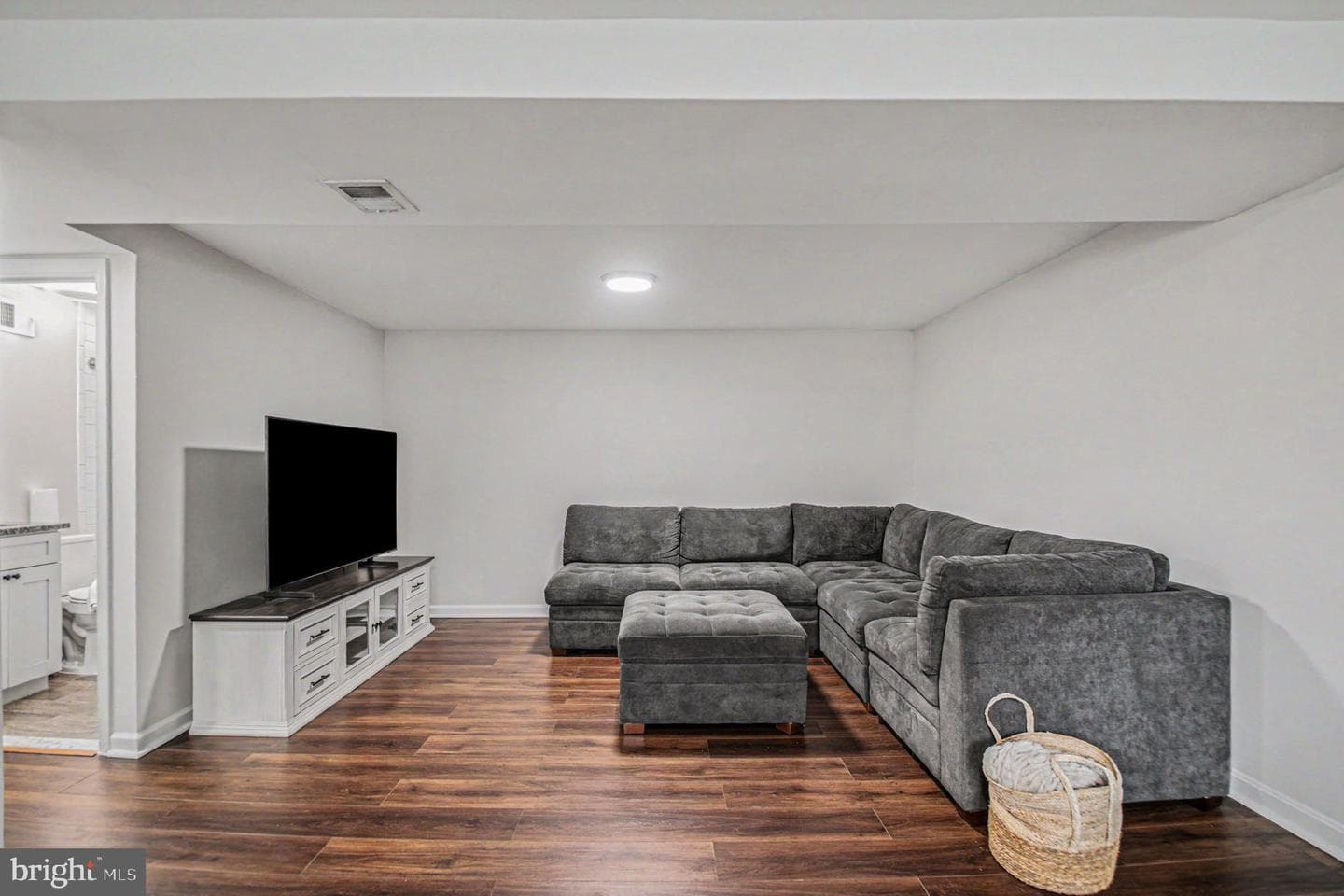 14628 Delano Drive photo 11