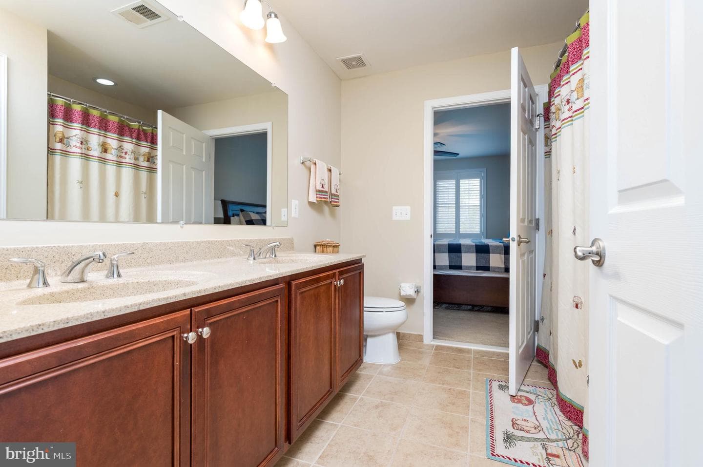 5330 Chaffins Farm Court photo 40