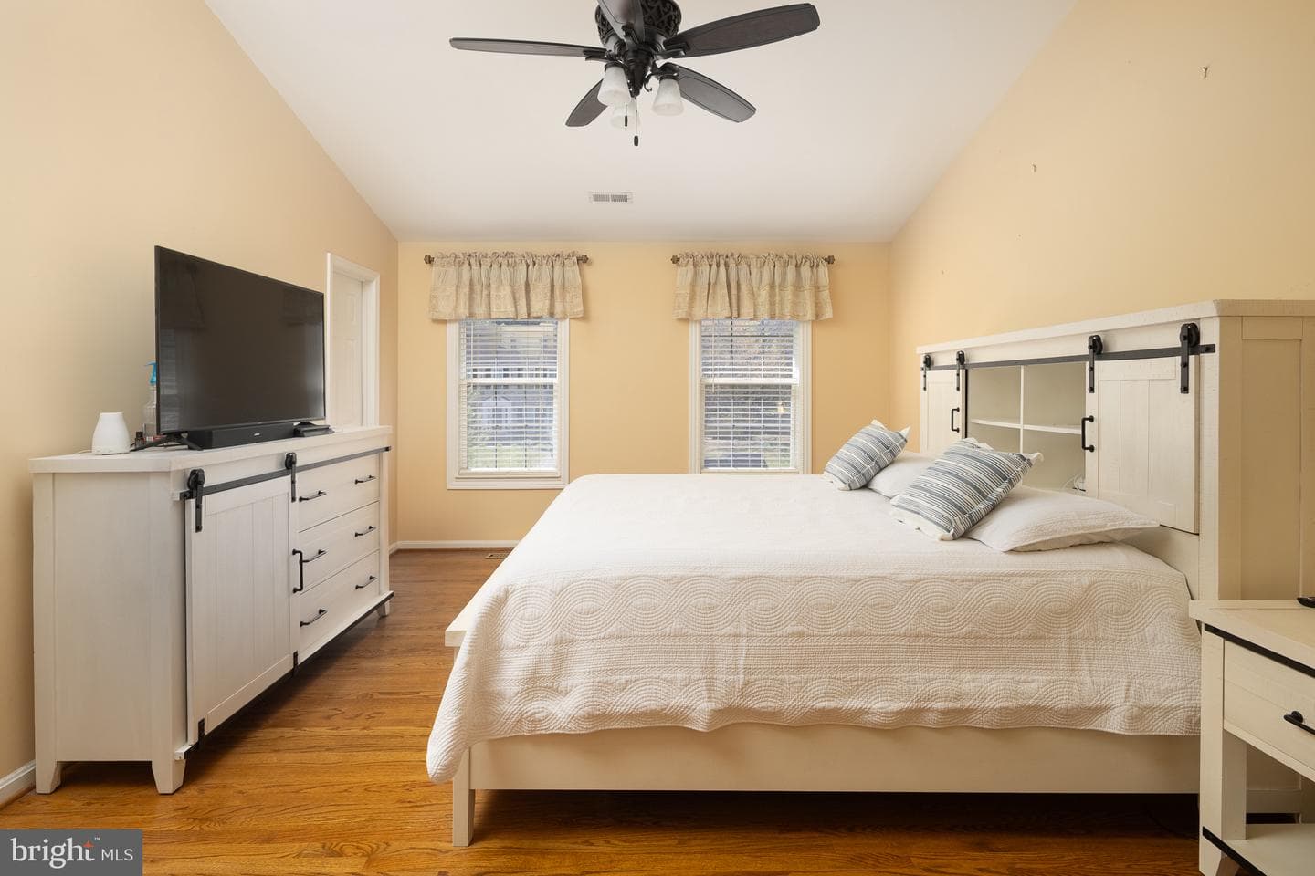 13290 Lawrence Lane photo 31