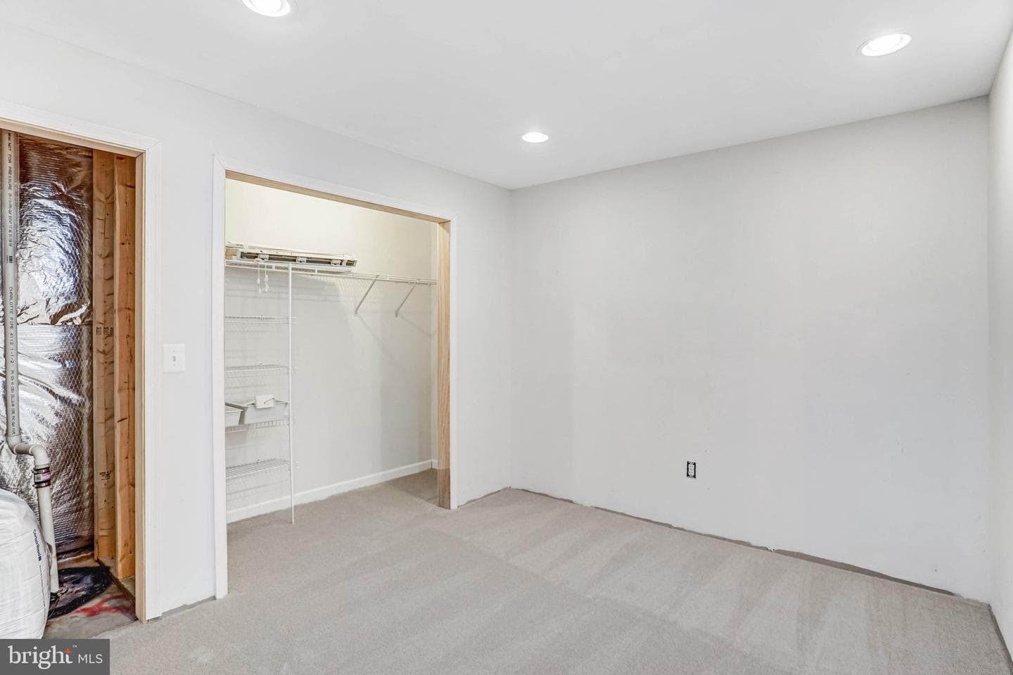 13071 Invergordon Street photo 45