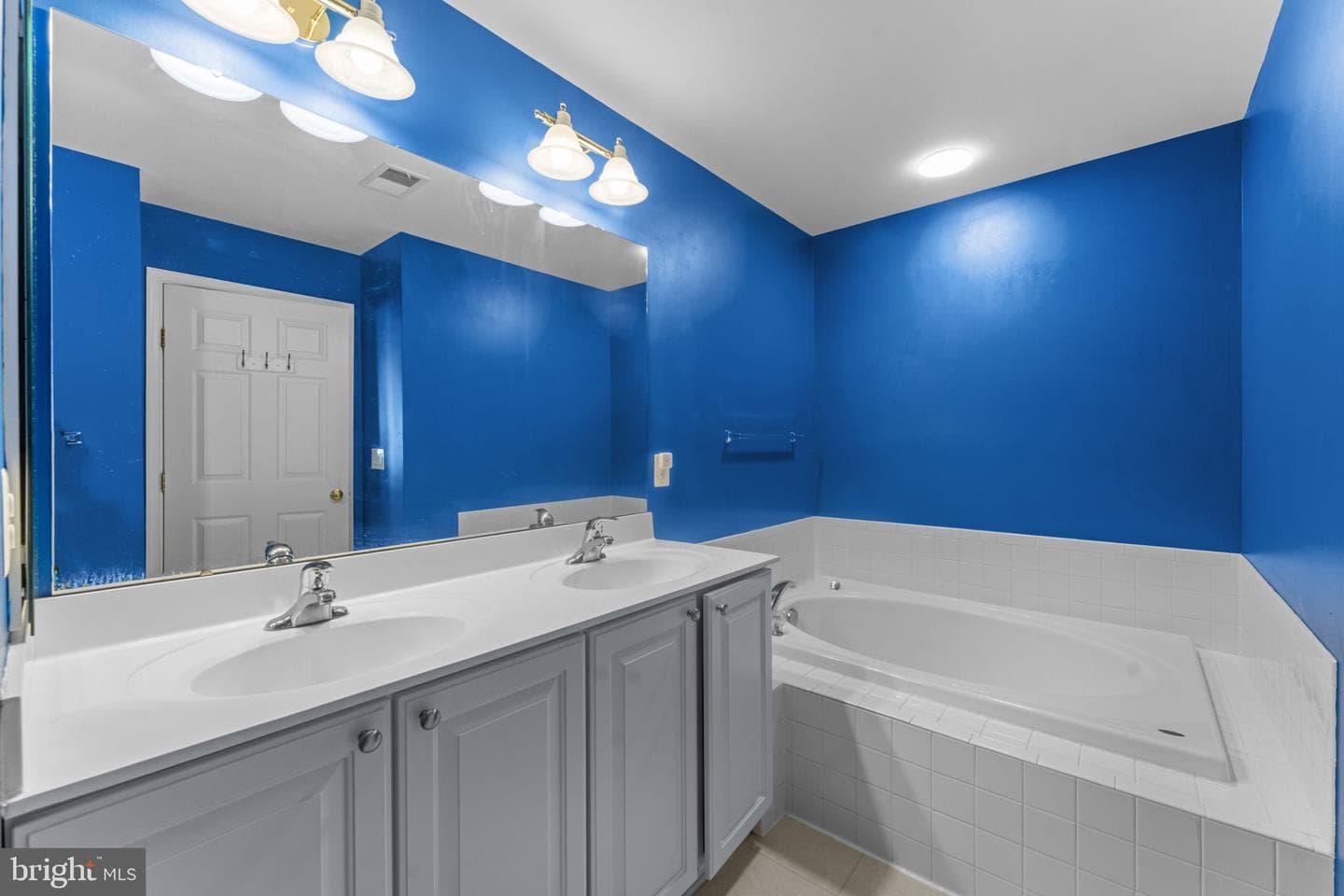 16135 Sheringham Way photo 34