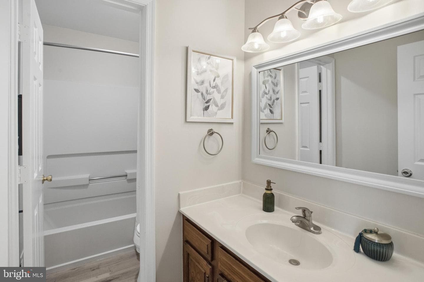 5251 Spring Branch Boulevard photo 12