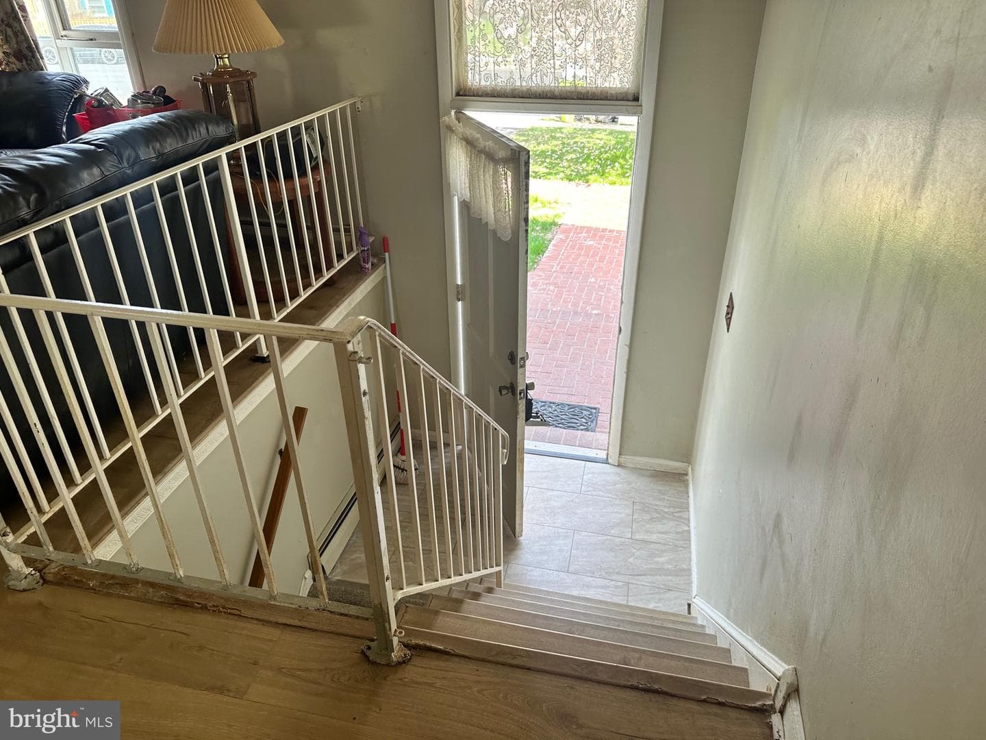 9927 Portsmouth Road photo 32