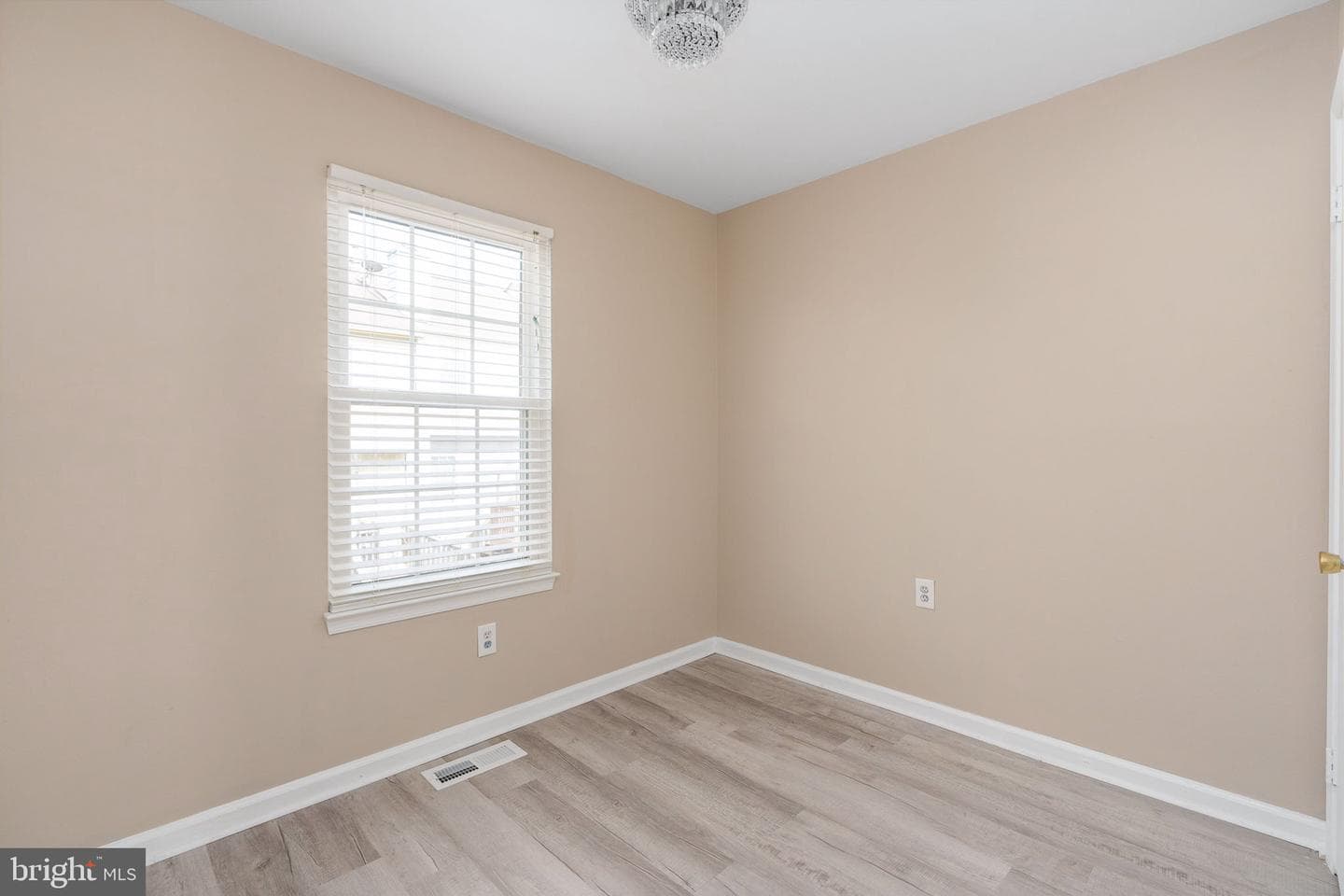 10898 Stone Hill Lane photo 39