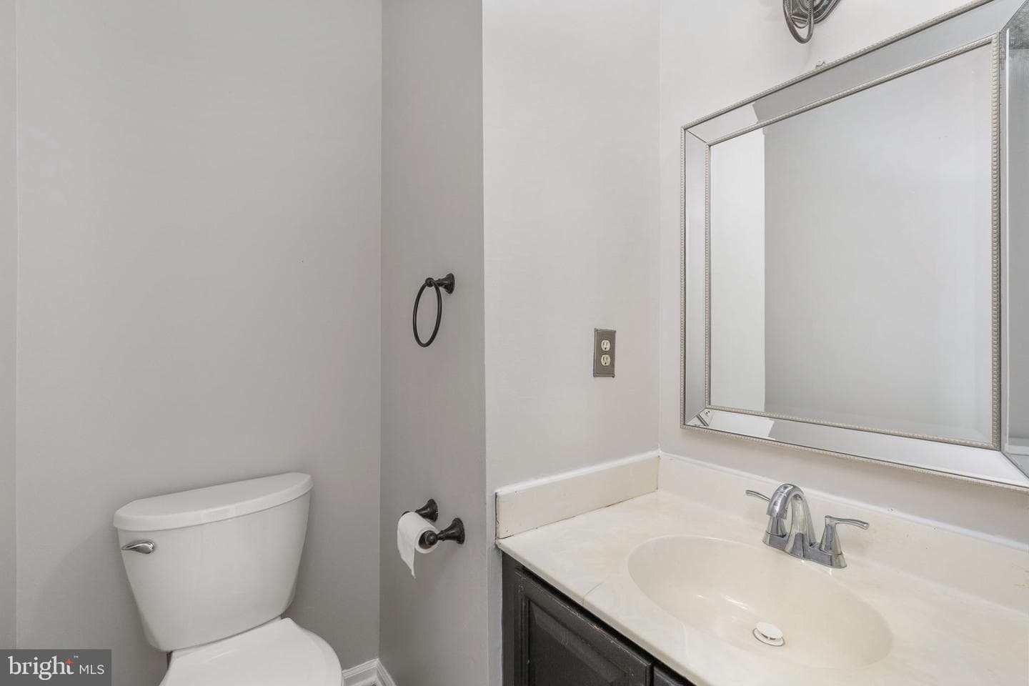 10898 Stone Hill Lane photo 7