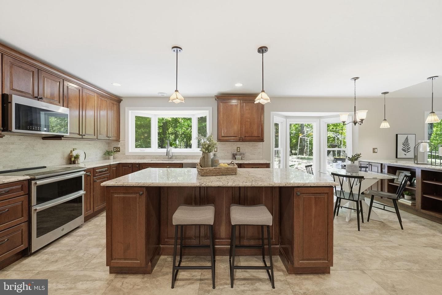 6175 River Forest Drive photo 6