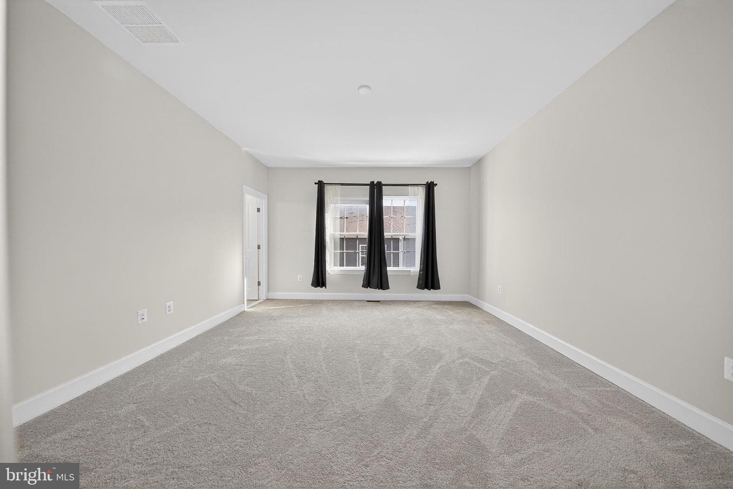 15305 Linville Creek Drive photo 27
