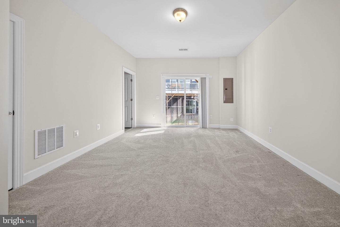 15305 Linville Creek Drive photo 32
