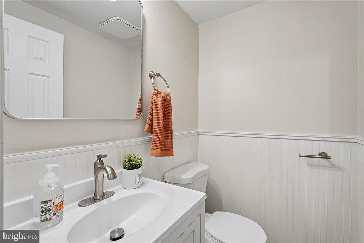 15803 Edgewood Drive photo 11