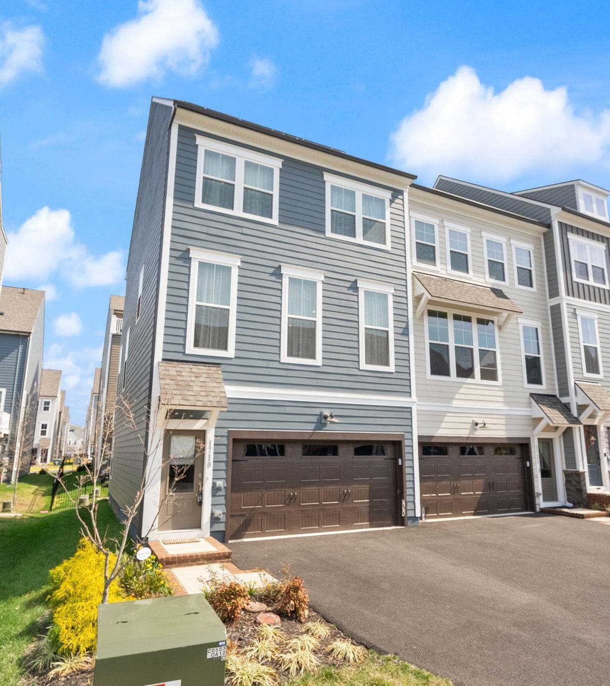 1719 Beech Leaf Street photo 2