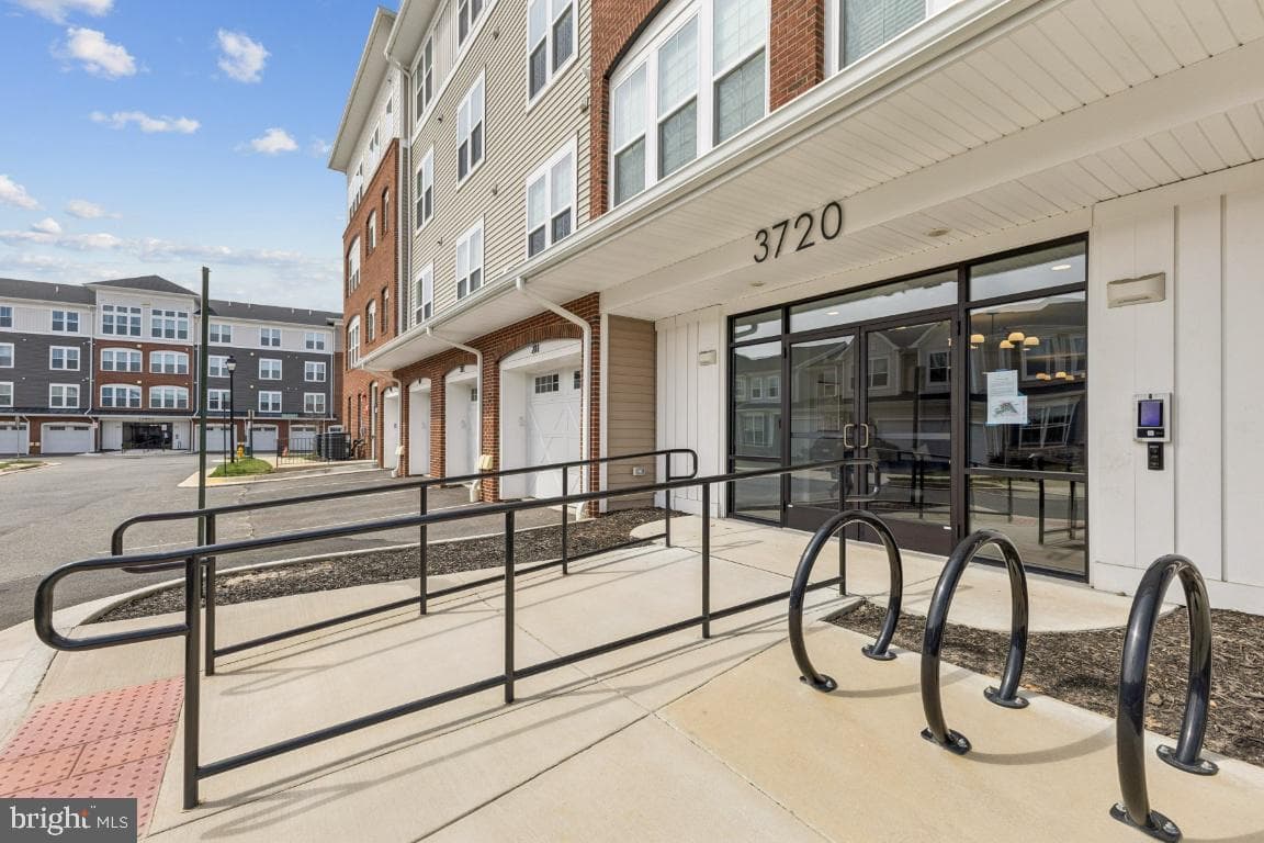 3720 Havertill Lane #306, Woodbridge