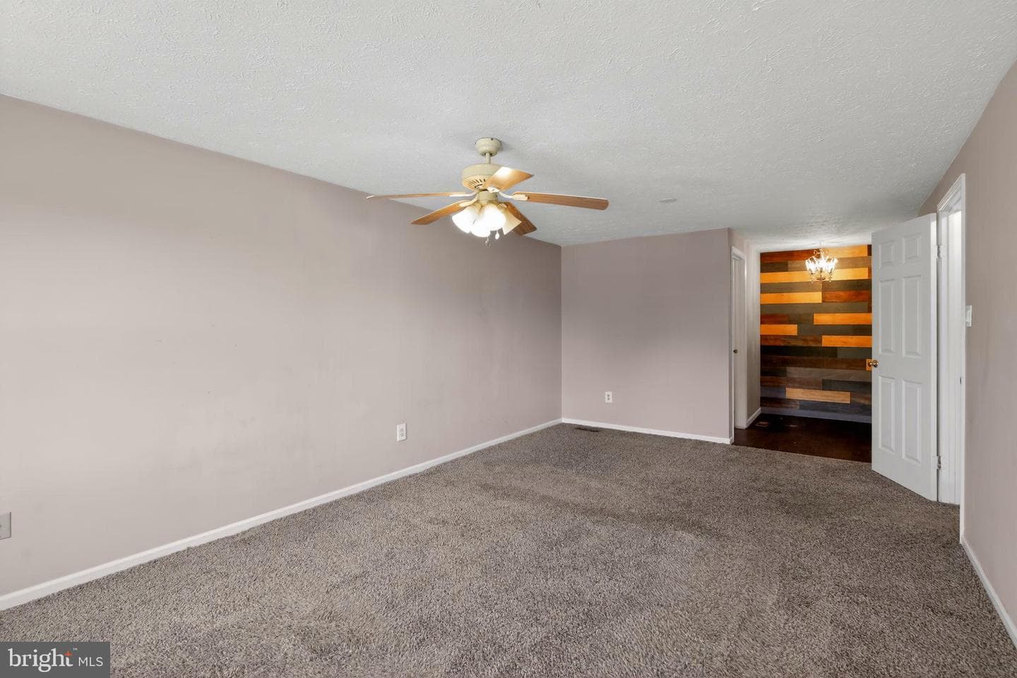 4884 Tobacco Way photo 16