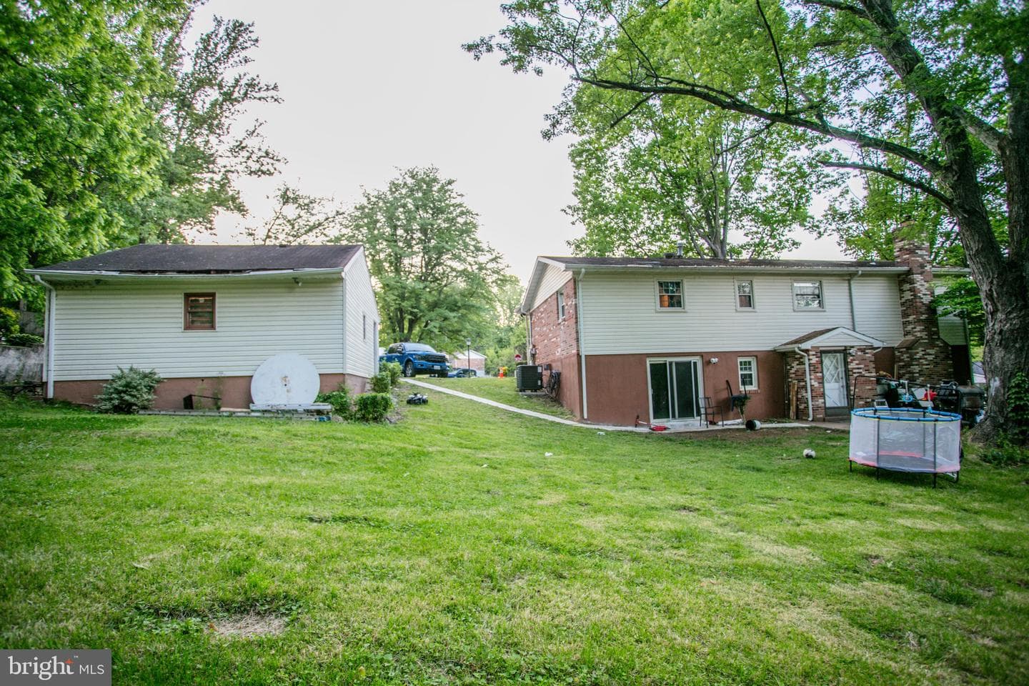 14810 Edgewater Drive photo 4