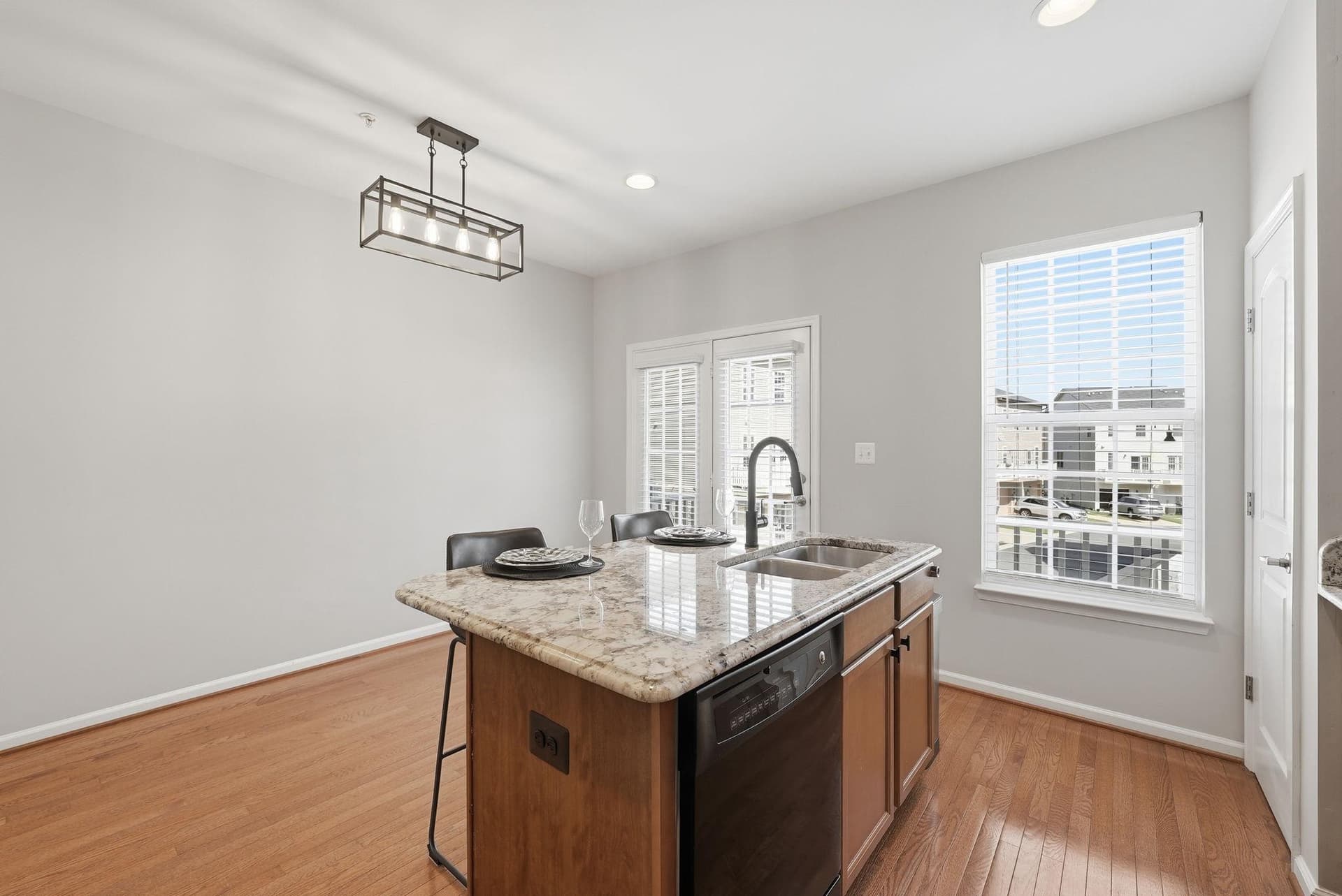 15415 Rosemont Manor Drive photo 11