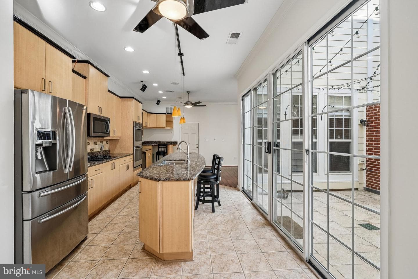 13754 Fleet Street photo 13