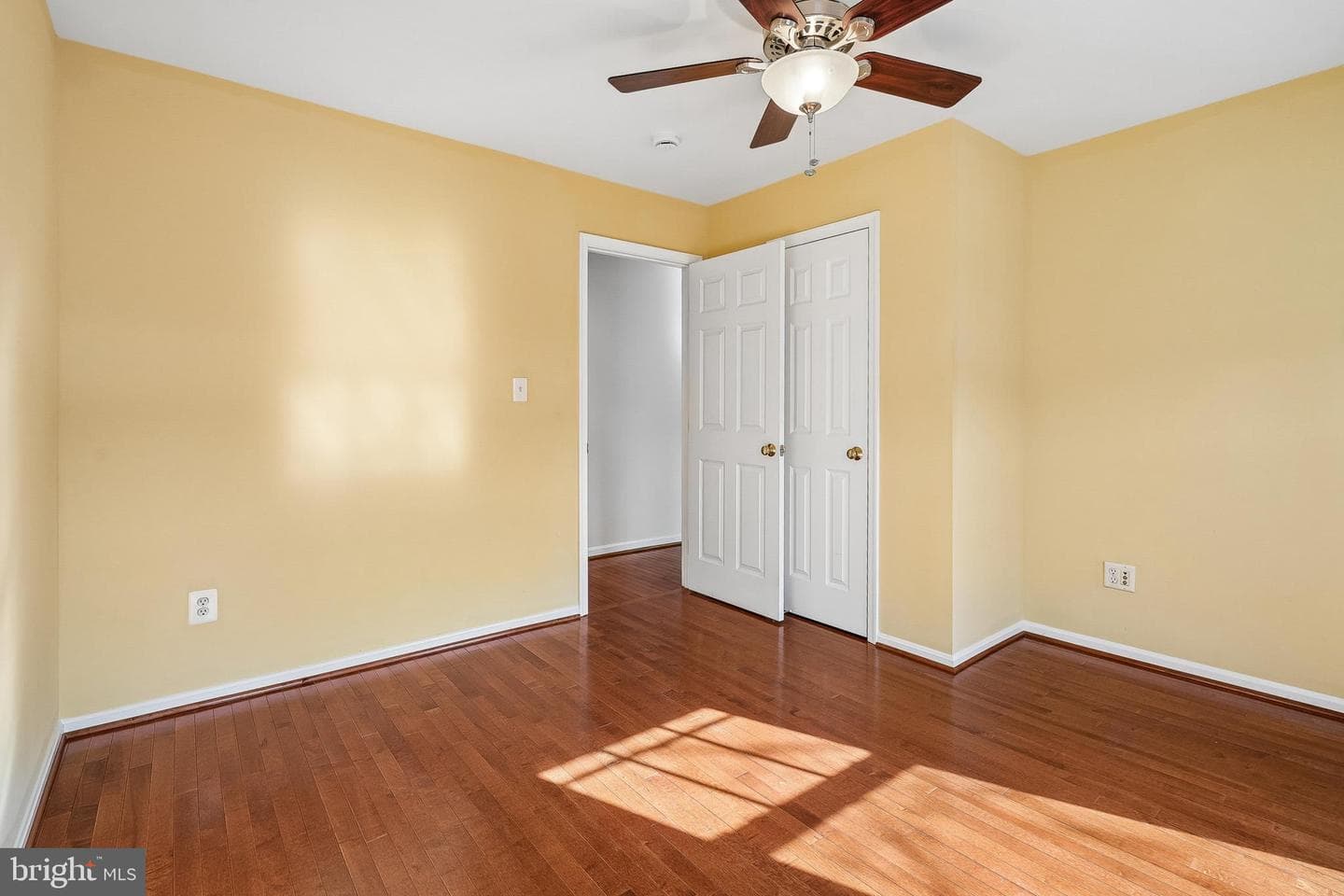 13754 Fleet Street photo 27