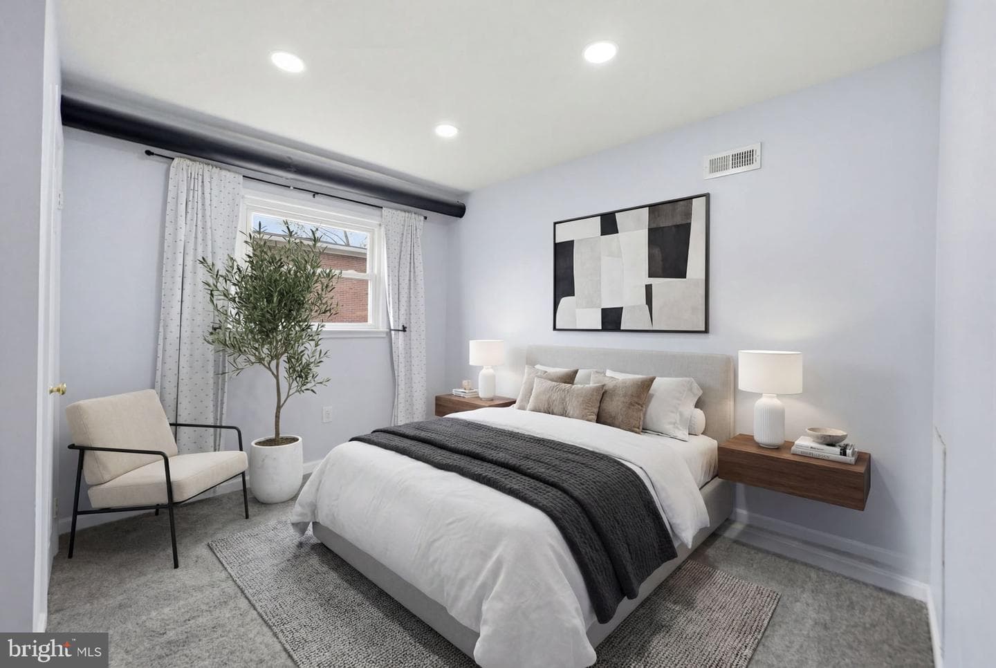 9313 Byron Street photo 23