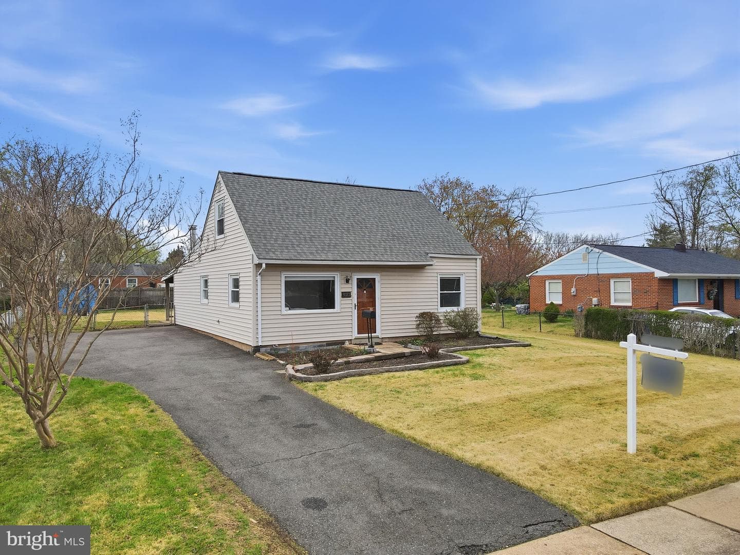 9313 Byron Street photo 3