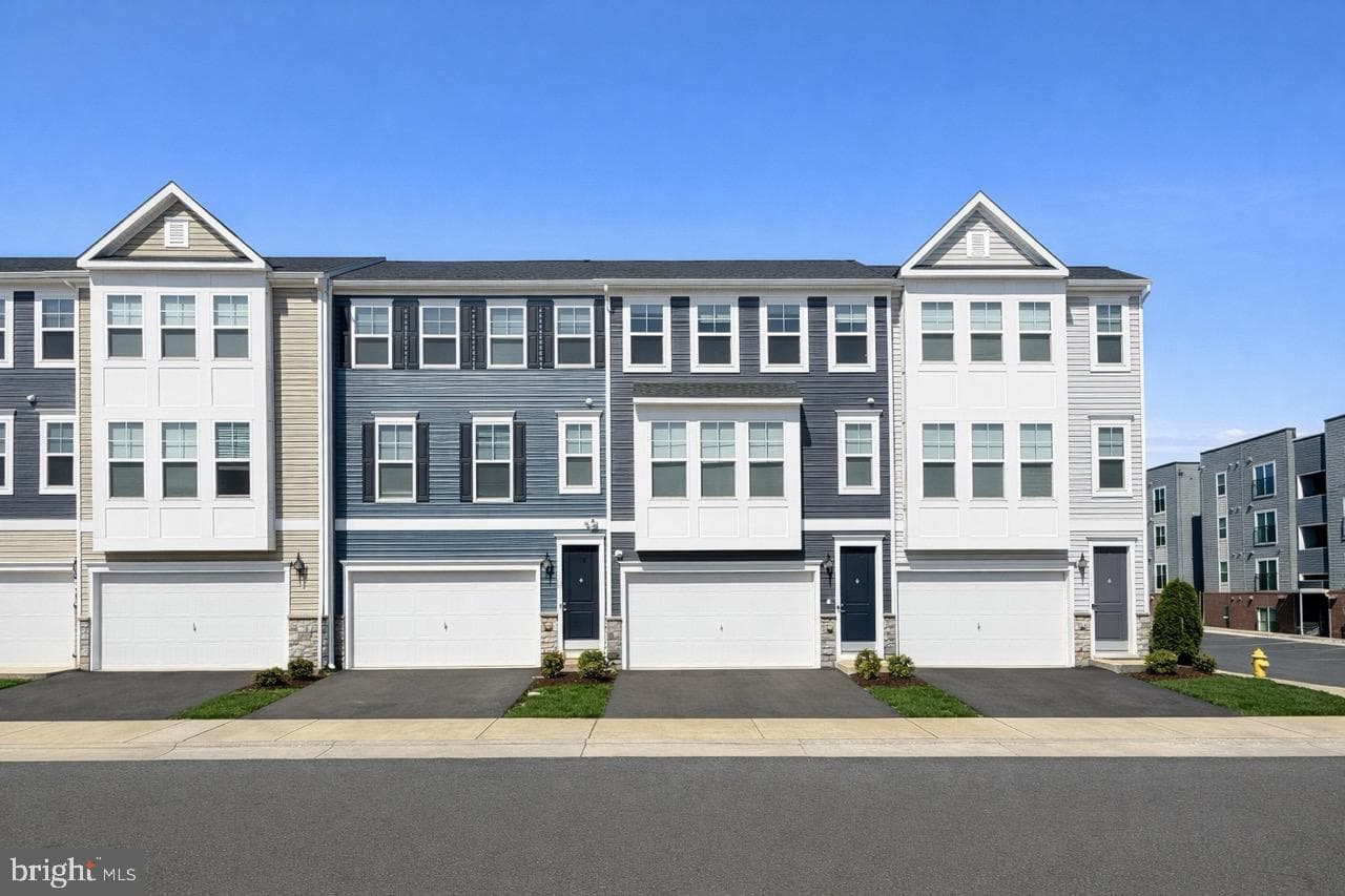18218 Summit Pointe Drive photo 37