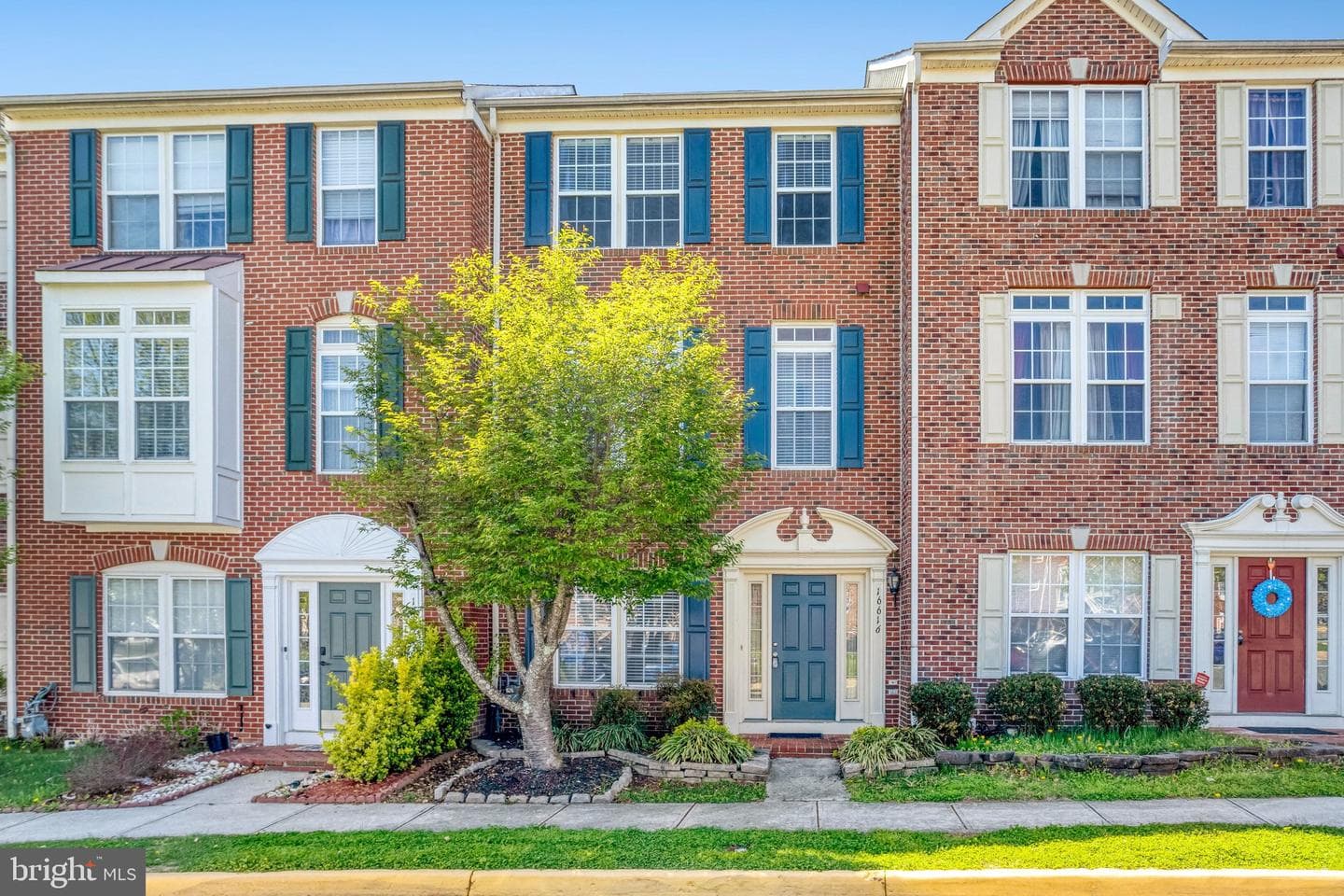 16616 Barge Circle photo 2