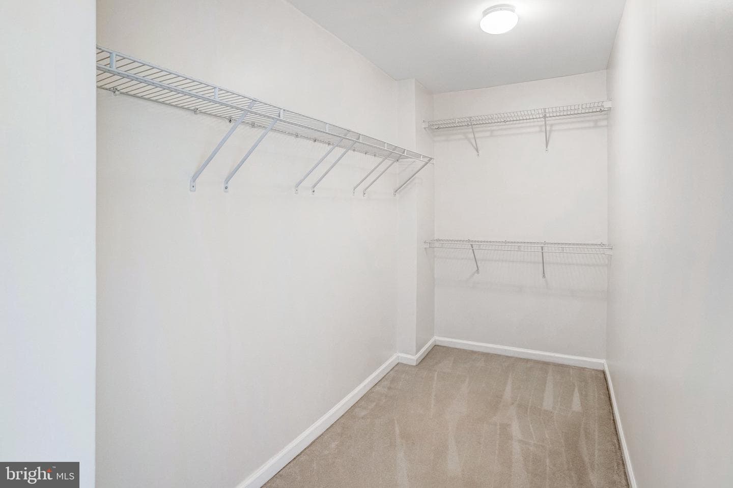 16616 Barge Circle photo 32