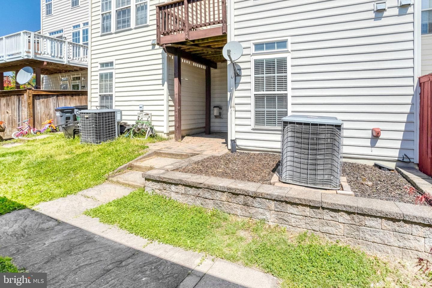 16616 Barge Circle photo 45
