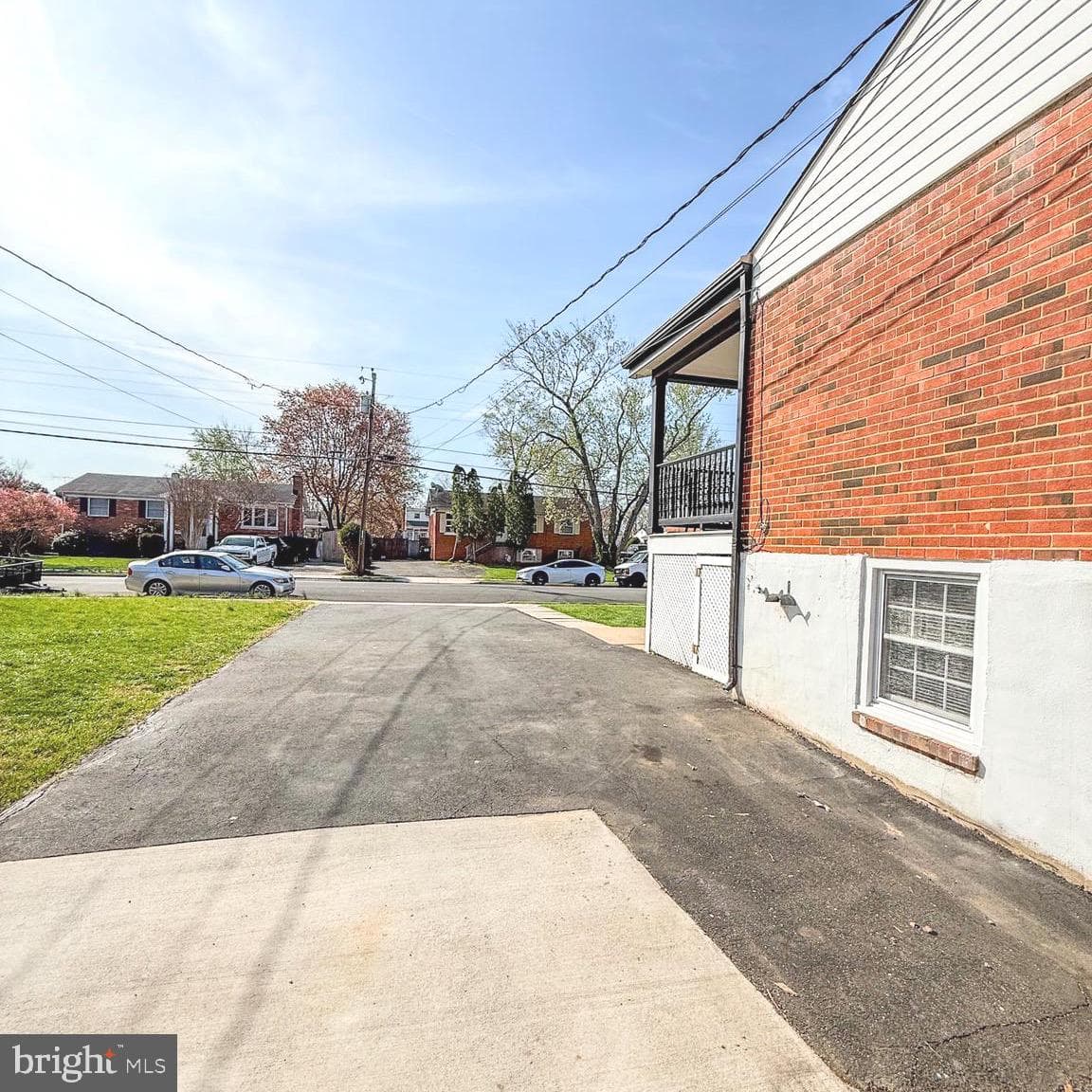 9704 Loudoun Avenue photo 13