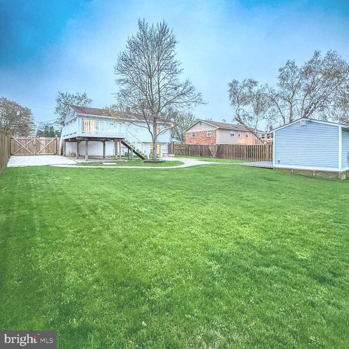 9704 Loudoun Avenue photo 30