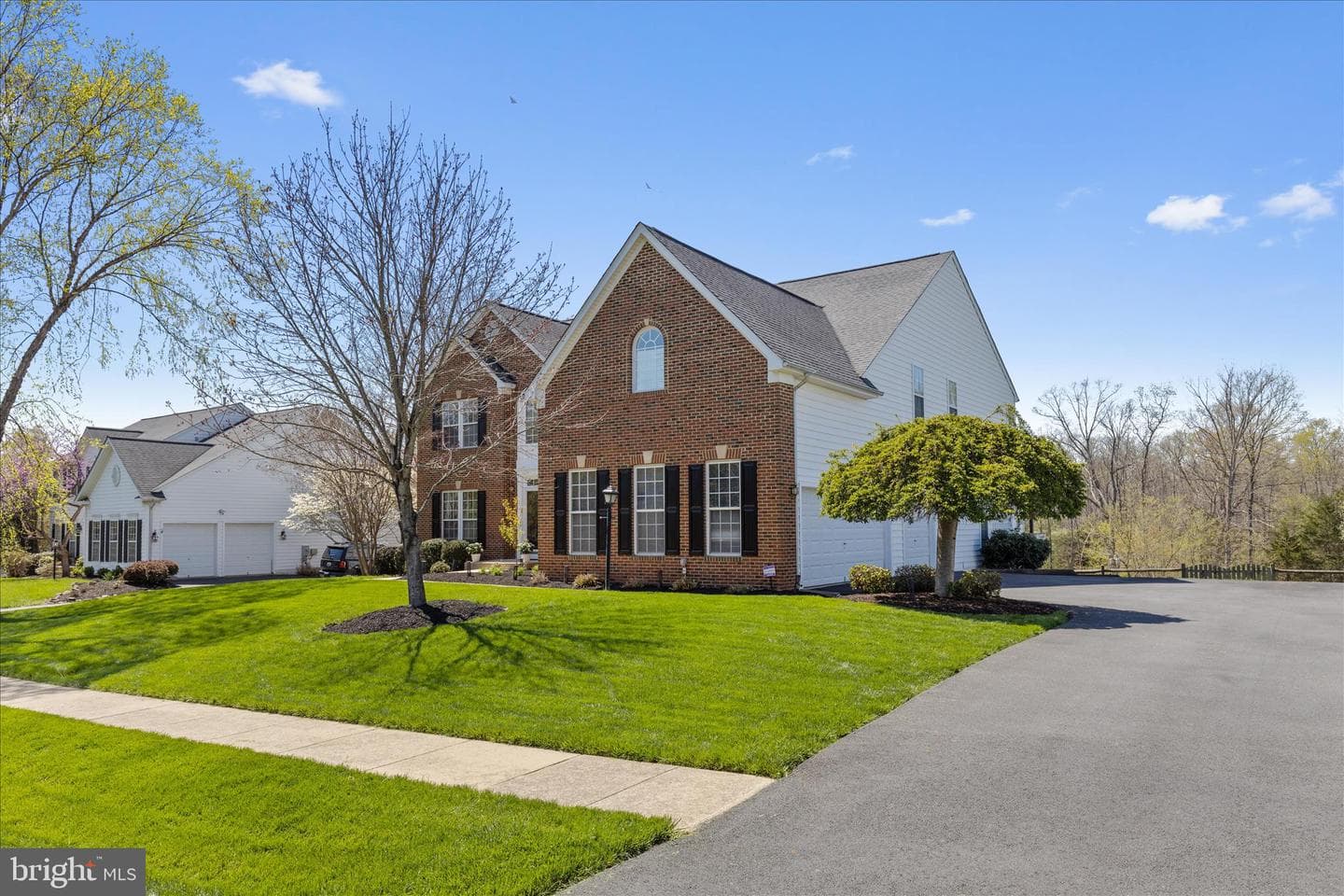 5468 Heredity Lane photo 4