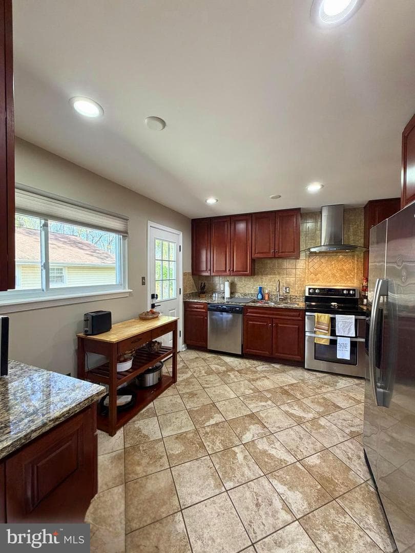 12655 Valleywood Drive photo 3