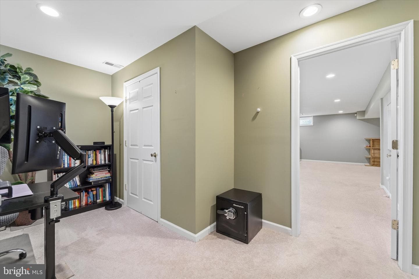 6741 Edgartown Way photo 27