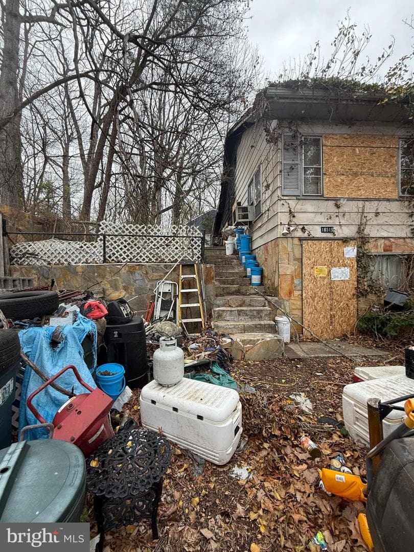 18519 Triangle Street photo 2
