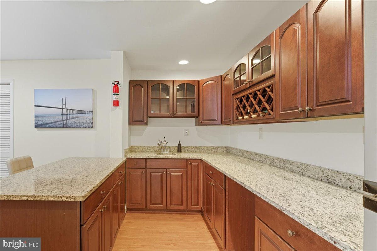 16216 Radburn Street photo 40