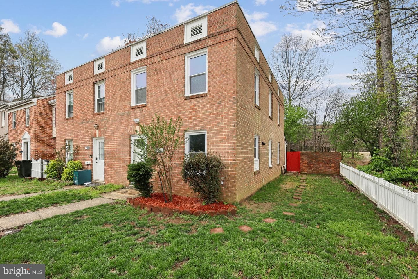 2918 Wren Court photo 1