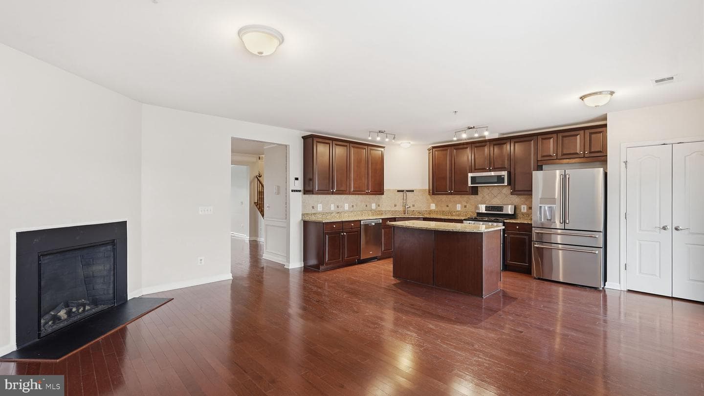 15360 Kensington Park Drive photo 48