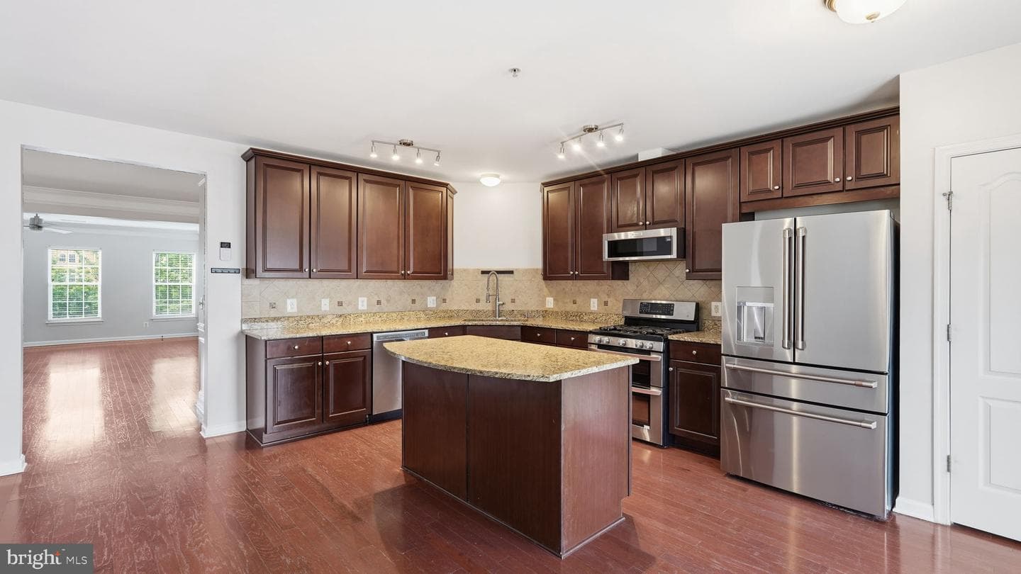 15360 Kensington Park Drive photo 8