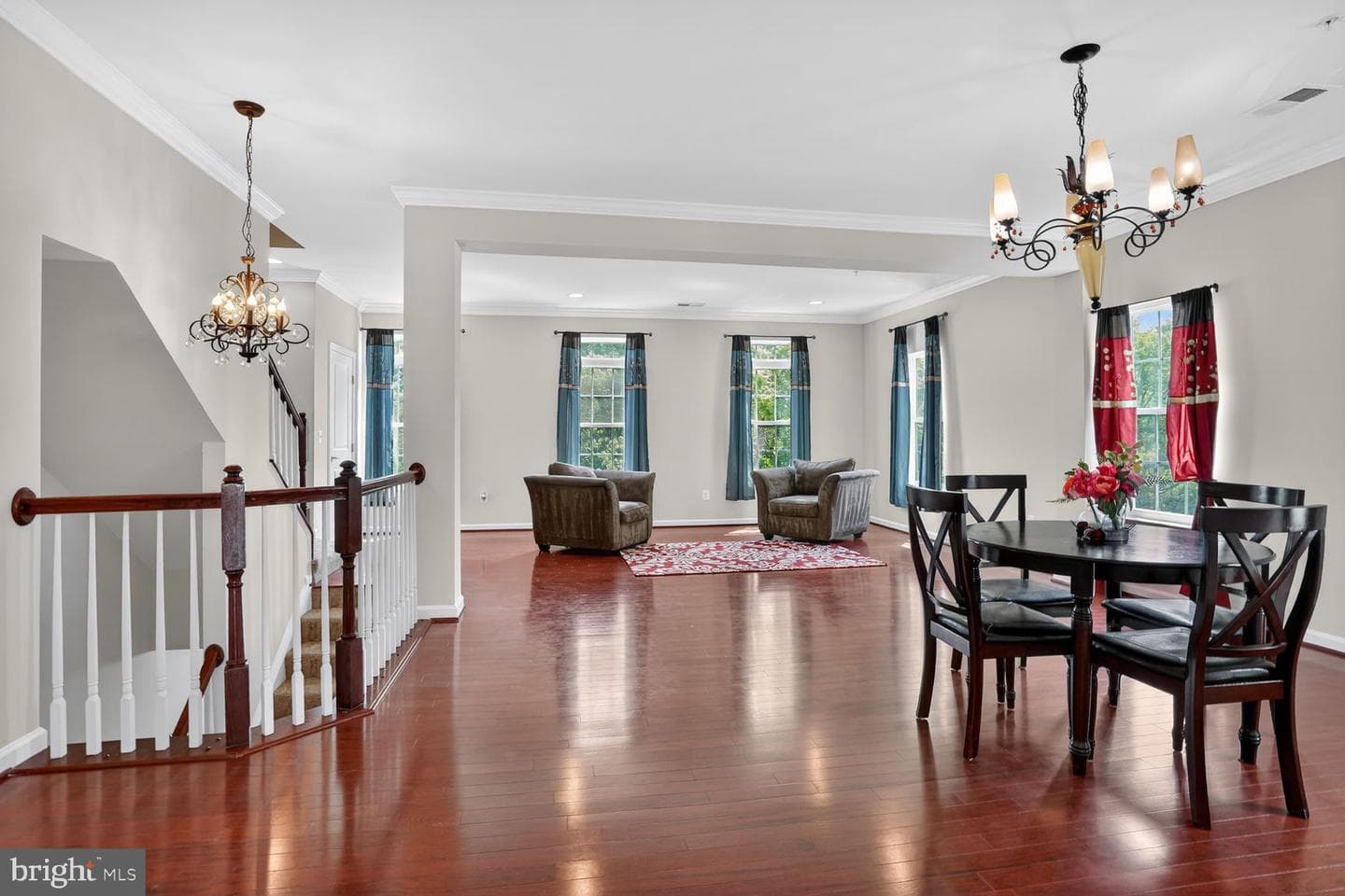 6916 Kona Drive photo 3