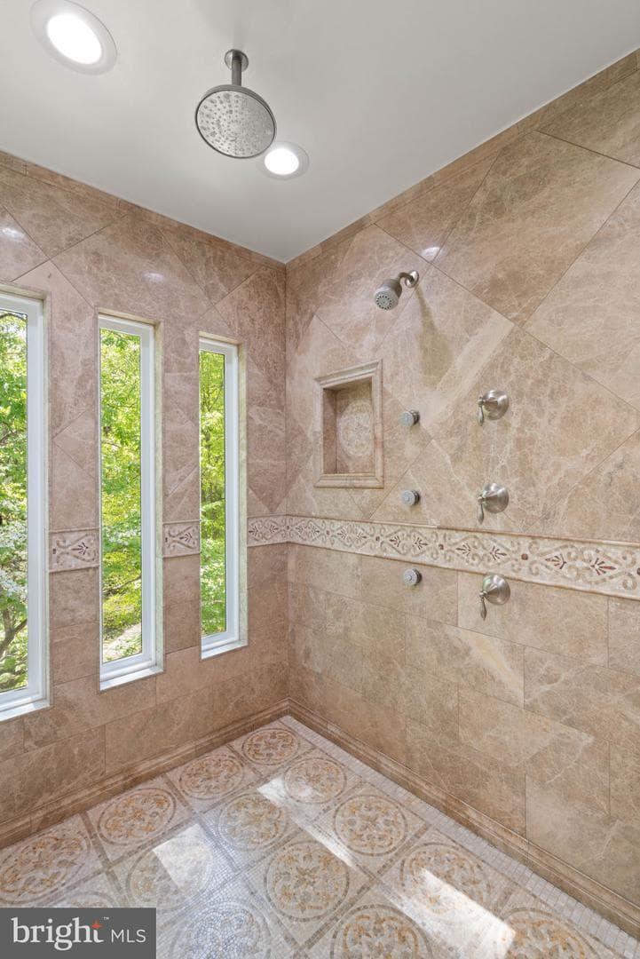 12522 Spring Drive photo 33