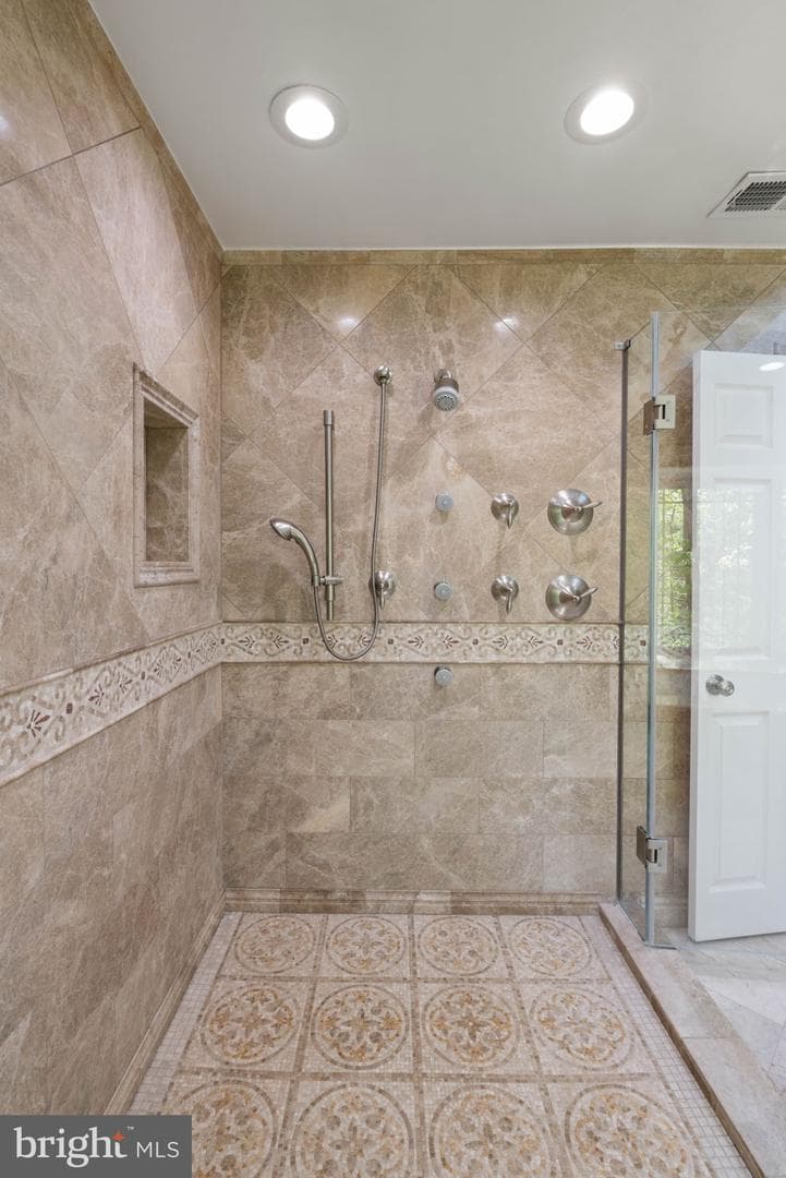 12522 Spring Drive photo 34