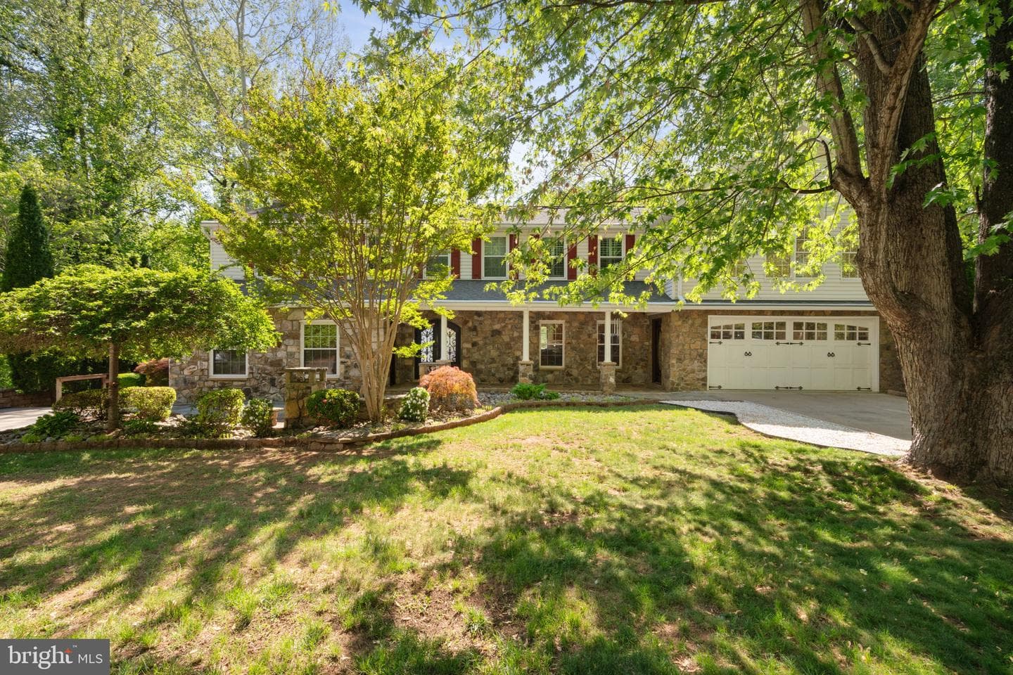 12522 Spring Drive photo 5