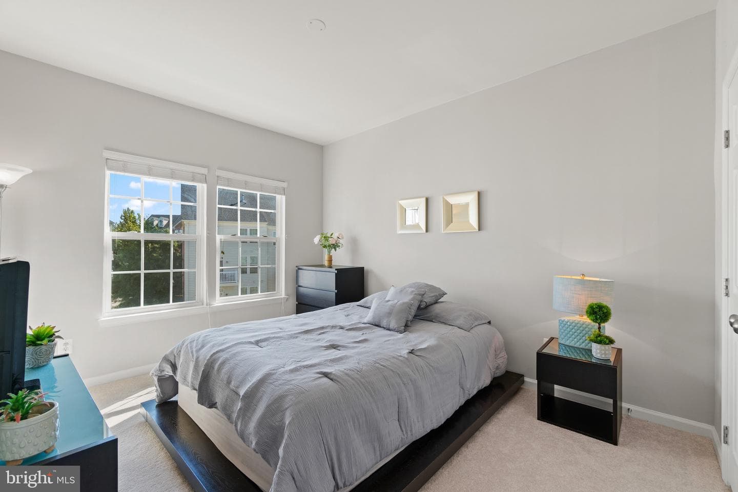 2511 Eastbourne Drive photo 19