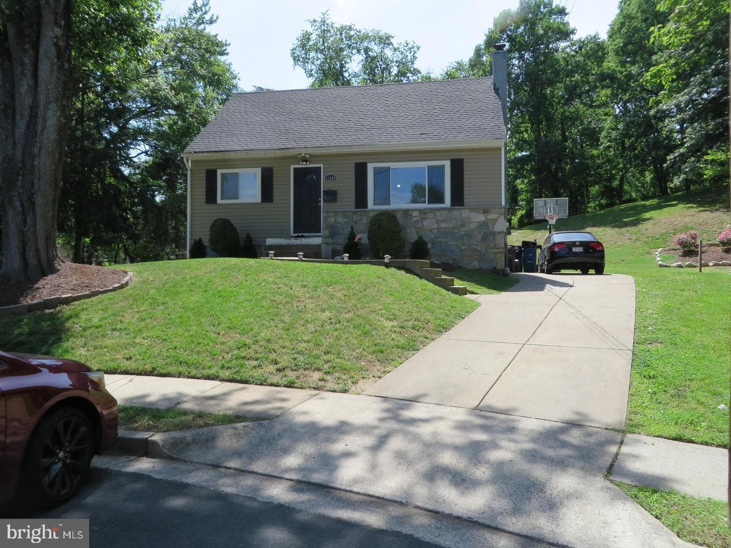 13202 Valley Drive photo 1