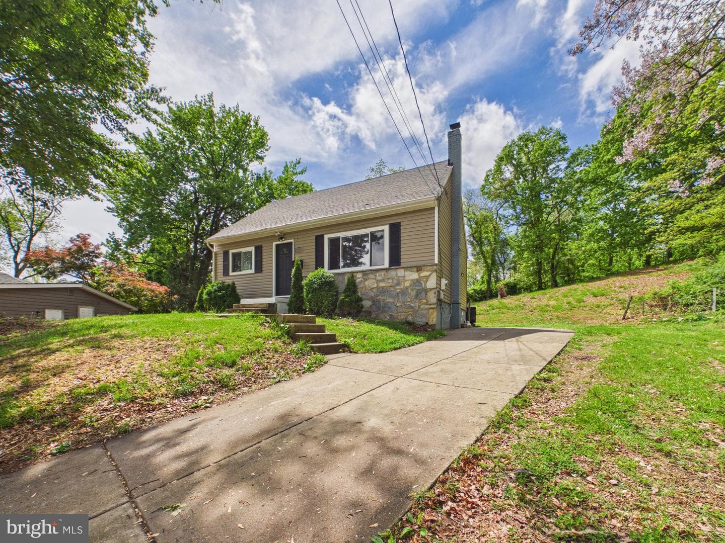 13202 Valley Drive photo 2